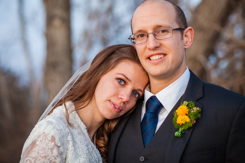 Beautiful Cardston Temple wedding by Kinsey Holt Photography