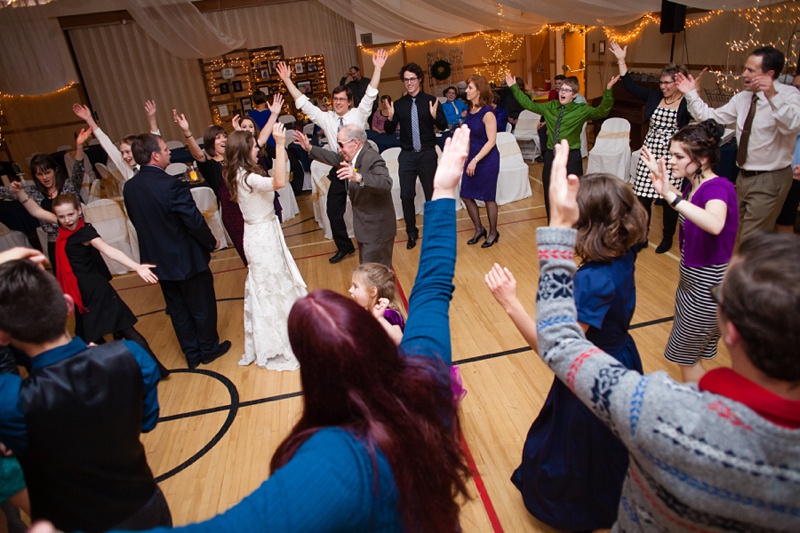 Beautiful Cardston Temple wedding by Kinsey Holt Photography