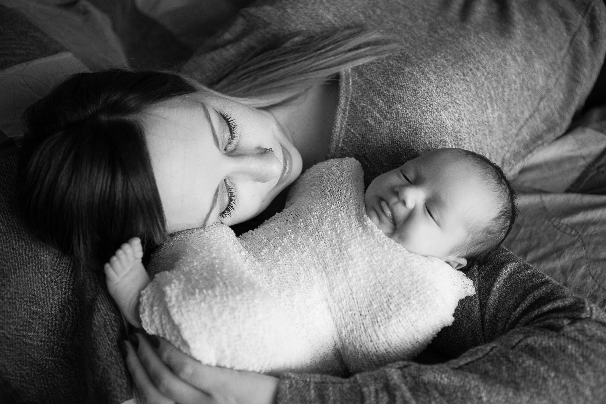 Lifestyle newborn session, Lethbridge newborn photographer