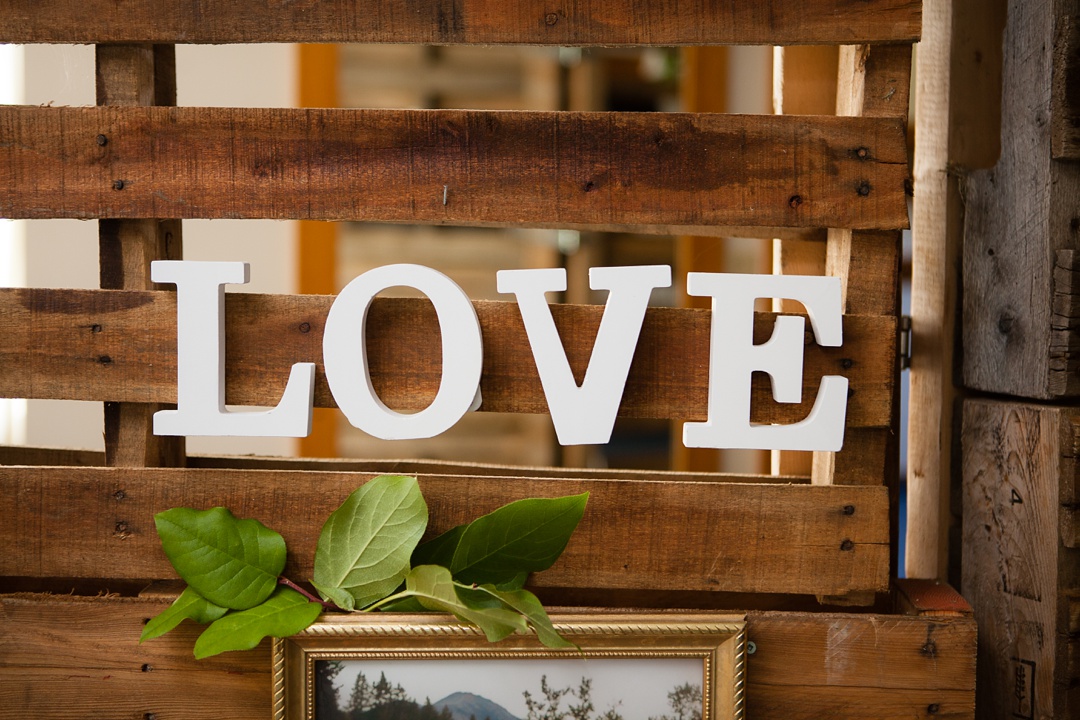 Rustic reception details, Southern Alberta wedding photographer, Lethbridge wedding photographer