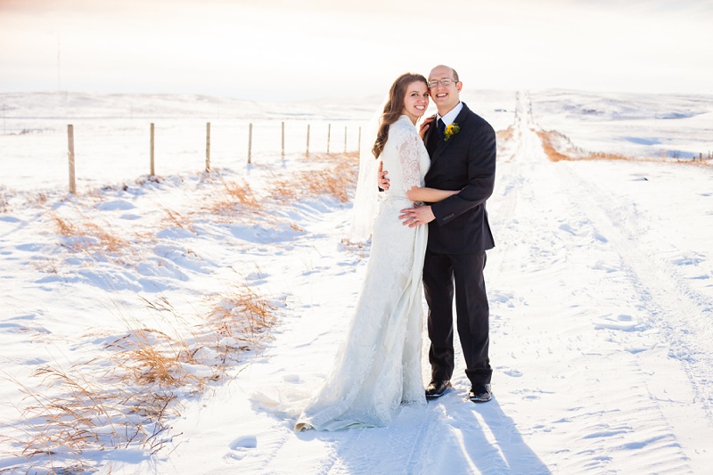 Beautiful Cardston Temple wedding by Kinsey Holt Photography