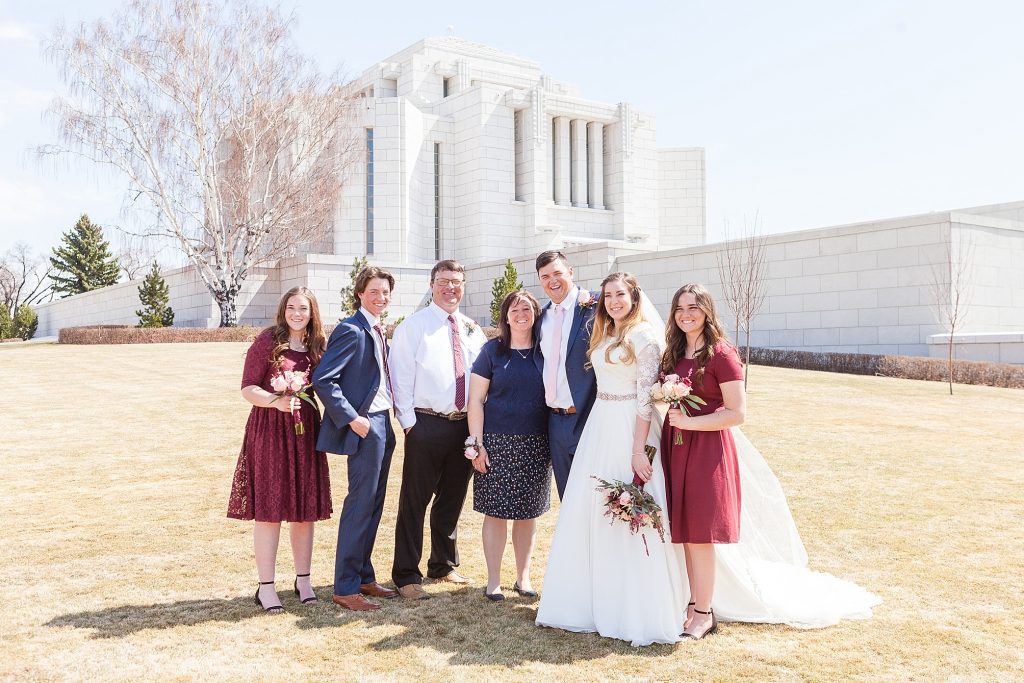 Kyle and Kiersta's spring wedding at the Cardston temple in Cardston Alberta. Southern Alberta wedding photographer Kinsey Holt Photography