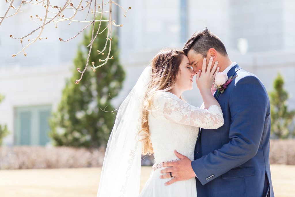 Kyle and Kiersta's spring wedding at the Cardston temple in Cardston Alberta. Southern Alberta wedding photographer Kinsey Holt Photography