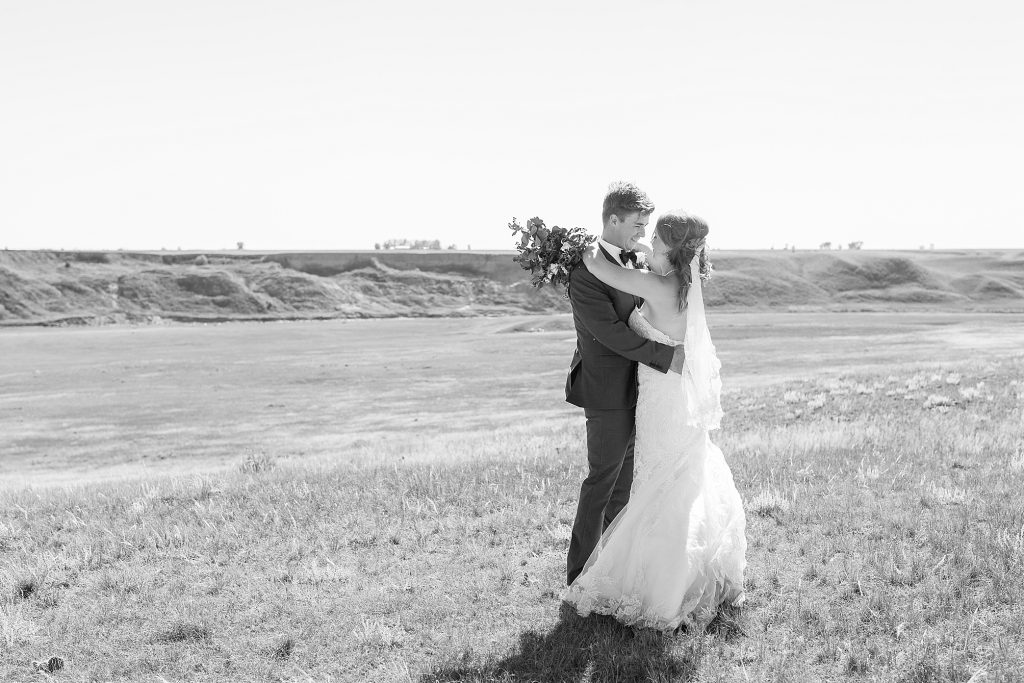 Prairie wedding by Lethbridge photographer Kinsey Holt