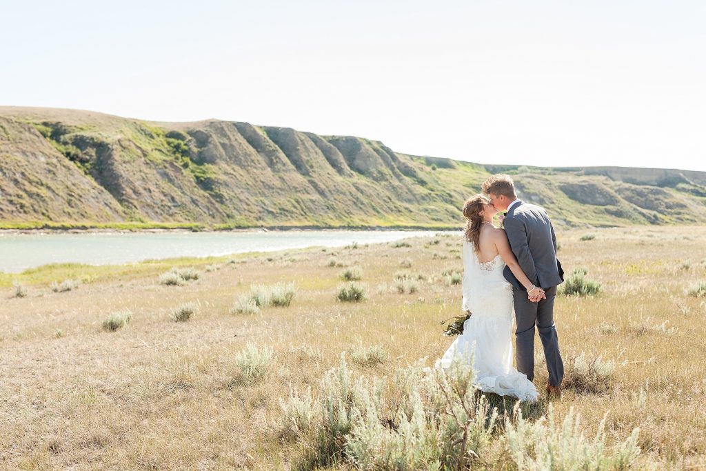 Coulee hills Rolling Hills AB wedding by Kinsey Holt Photography