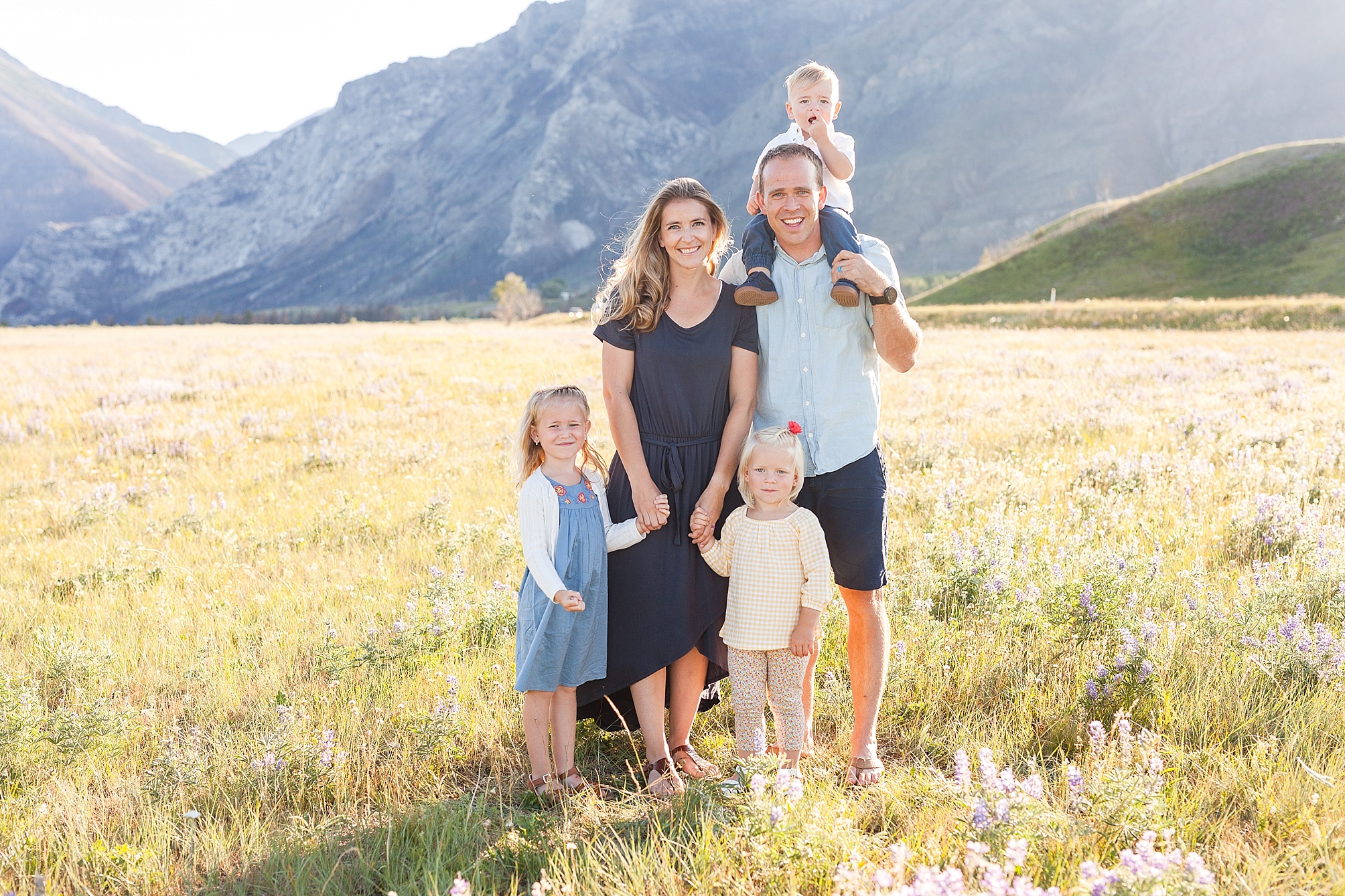 Lethbridge family photographer Kinsey Holt Photography