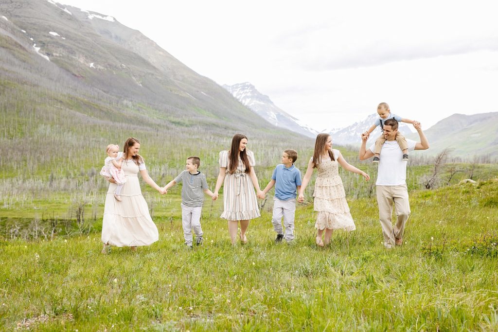 Family photo session in Waterton