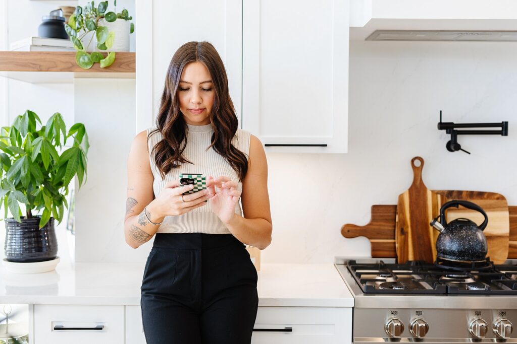 Woman texting. Lethbridge brand photography by Kinsey Holt.