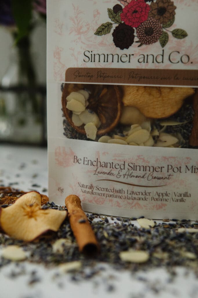 Close up shot of Simmer and Co simmer pot mix. Photo by Kinsey Holt Photography