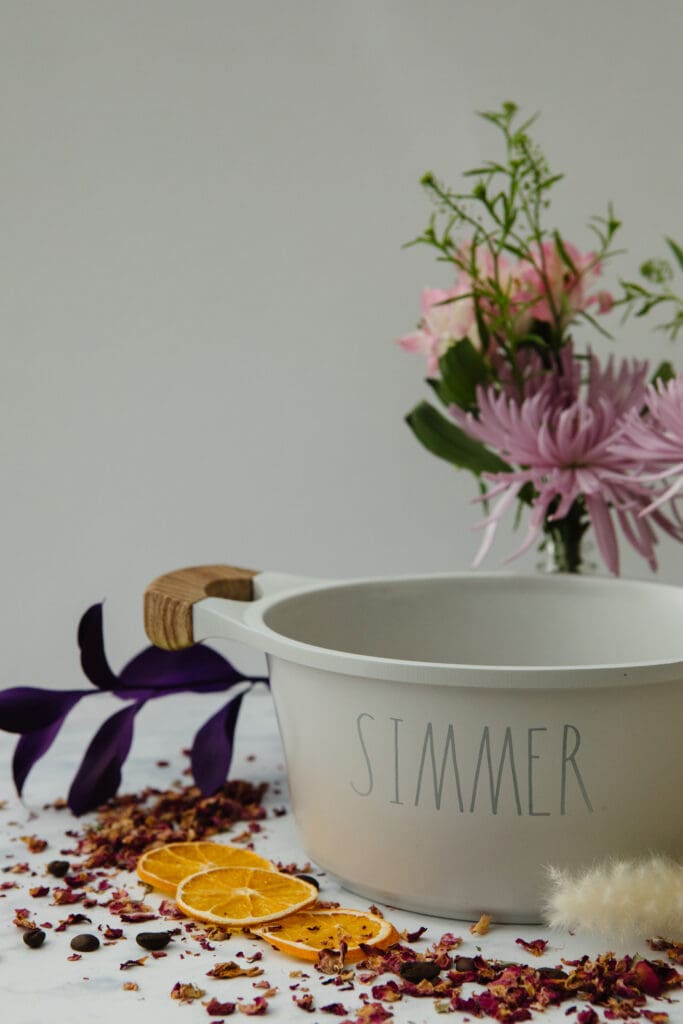 Simmer pot shot by Kinsey Holt Photography